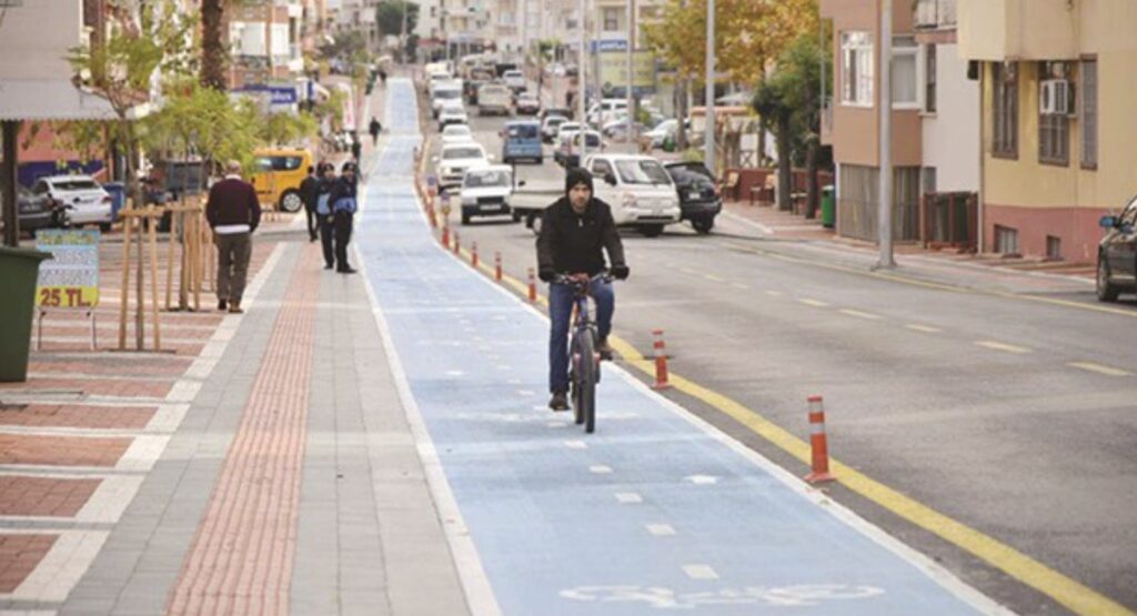 Yalova Belediyesi Bisiklet Yolu Bağlantılarını Tamamlıyor